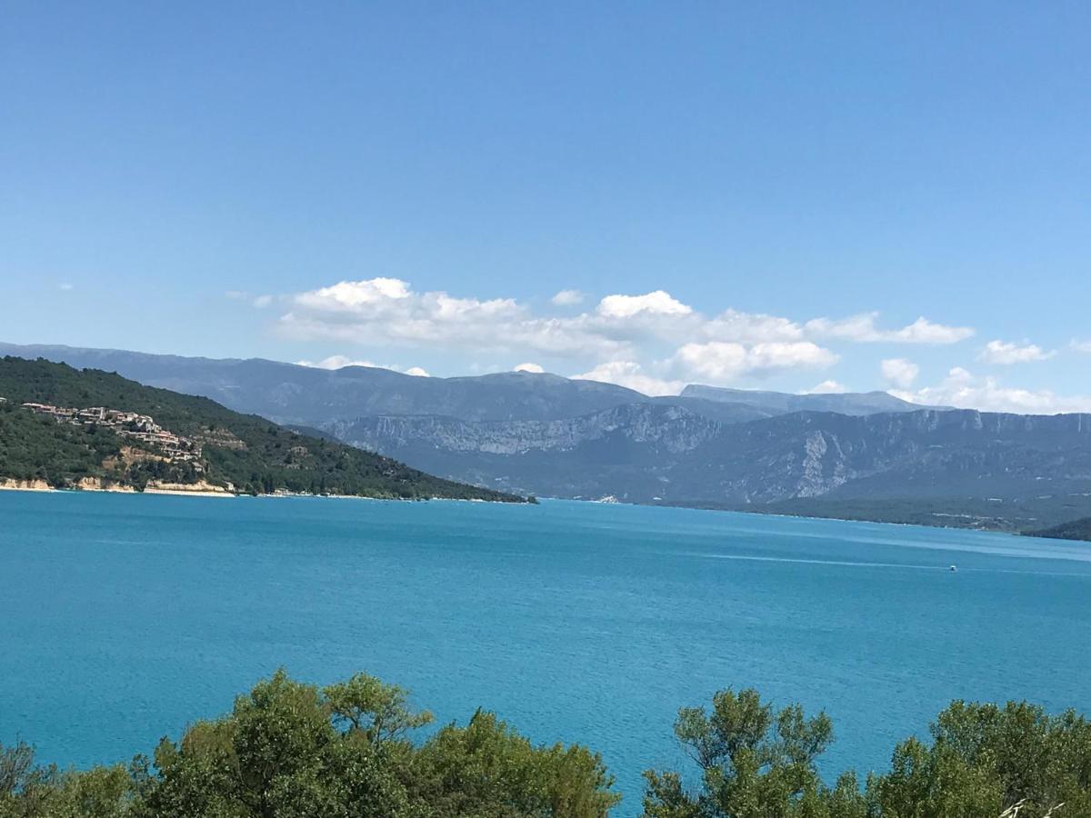 Chez Amali - Stielvolle Ferienwohnung In Der Provence Mit Terrasse برينيول المظهر الخارجي الصورة
